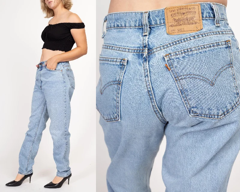 Medium 90s Levis 950 Light Wash High Waisted Jeans 30.5"