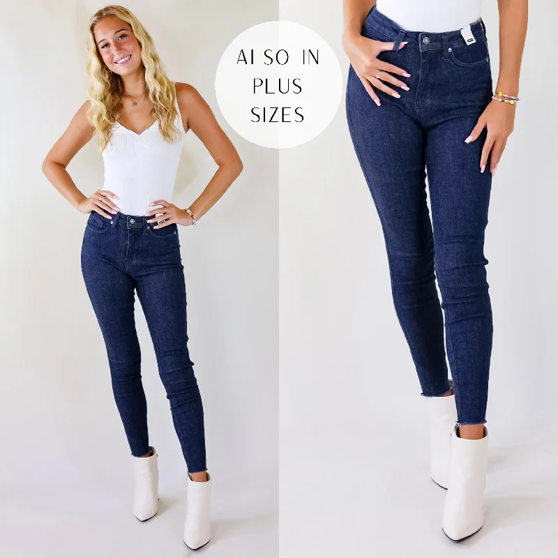 Last Chance Size 0 | Judy Blue | Can't Pass This Tummy Control Raw Hem Skinny Jeans in Medium Wash